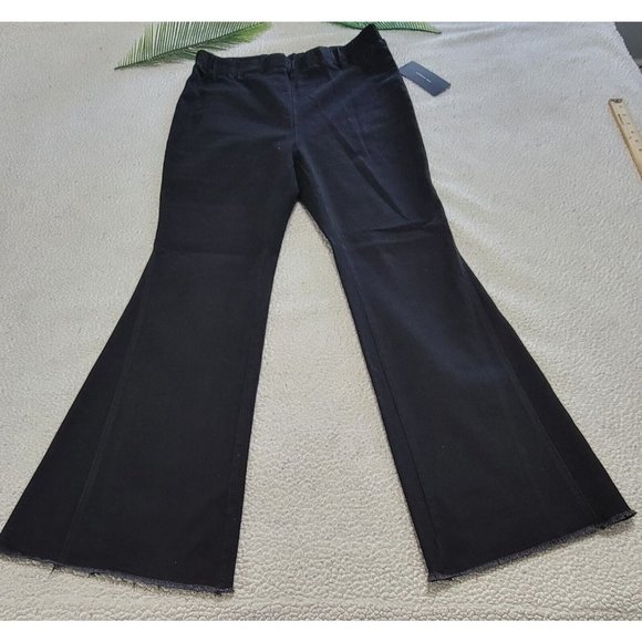 Curvy Girl By Ashley Stewart Women's Black Denim Flare Pants Size 1X*NEW! w/ Tag - Picture 4 of 16